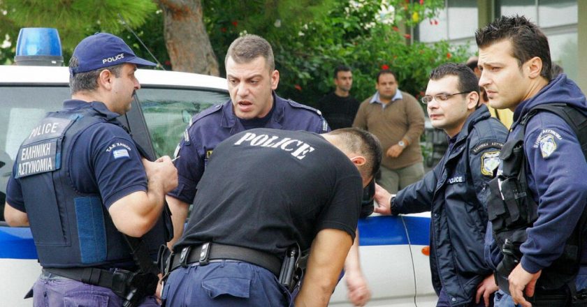 Türkiye'nin hakkında yakalama kararı çıkardığı Ramazan Bayğara Yunanistan'da yakalandı