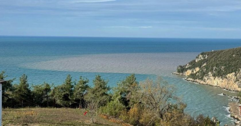 Bartın’da korkutan görüntü: Denizin rengi değişti – Son Dakika Türkiye Haberleri