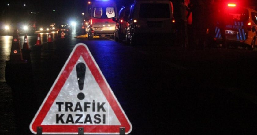 Denizli’de otomobil treylere çarptı: 1 ölü